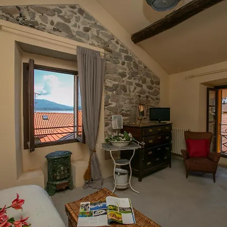 Villa Residenza Il Glicine Di - Happy *
