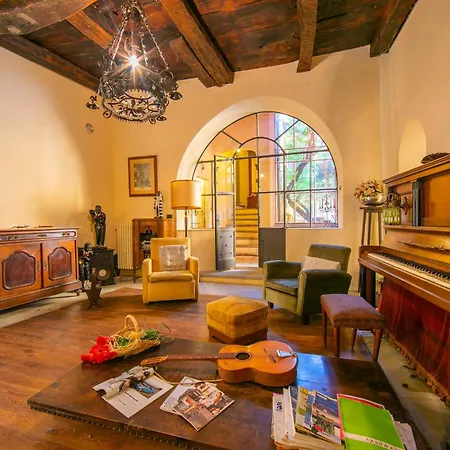 Residenza Il Glicine Di - Happy Villa Lesa